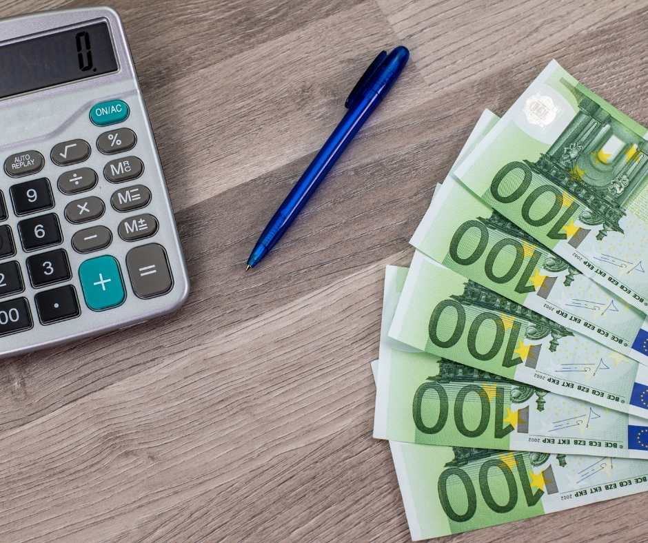 salary to teach in europe